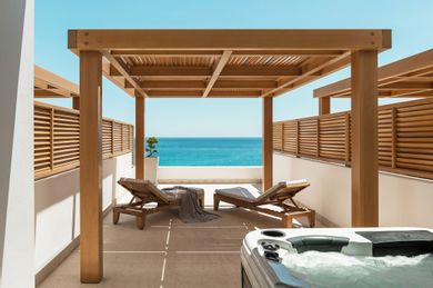 Family Suite Sea View with Whirlpool Spa (JAZZI)