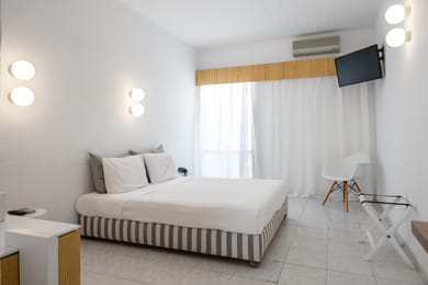 Standard Single Room Sea View