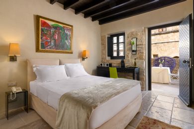 Suite with Balcony | Danai