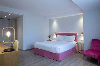 Deluxe Double Room / Sleeps Two