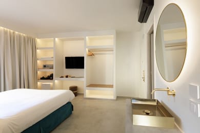 The Alley Hotel - Image 5
