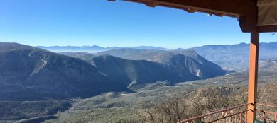 Almond House Suites Arachova - Image 2