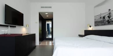 Family Connecting Inland View Rooms