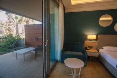 DELUXE DBL GARDEN VIEW