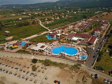 Almyros Beach Resort & Spa - Image 5