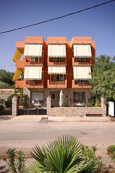 Aloe Luxury Apartments & Suites - Image 3