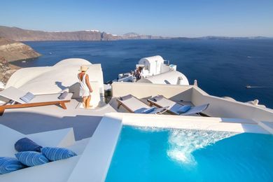 Two Bedroom Villa With Indoor & Outdoor Hot Tub [Mariniou]
