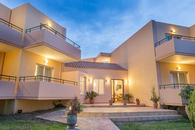 Alonia Hotel Apartments - Image 6