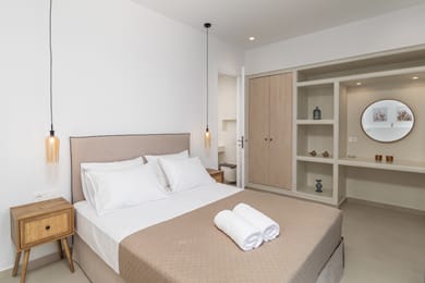 Aloni Suites Pollonia - Image 4