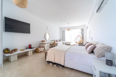 Premium Suite With Balcony