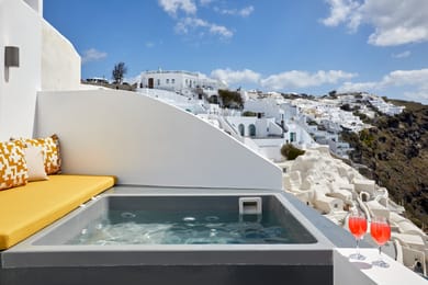 Honeymoon Suite with Outdoor Heated Jetted Tub
