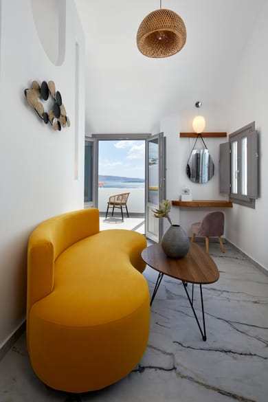 Honeymoon Suite with Outdoor Heated Jetted Tub