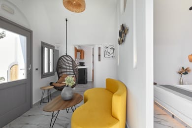 Honeymoon Suite with Outdoor Heated Jetted Tub