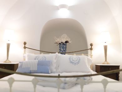 ADRALES CAVE HOUSE CALDERA VIEW BY K&K