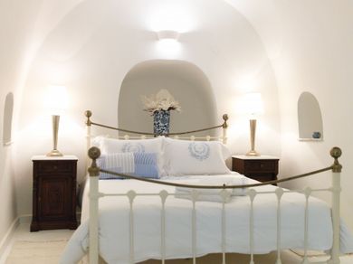 ADRALES CAVE HOUSE CALDERA VIEW BY K&K