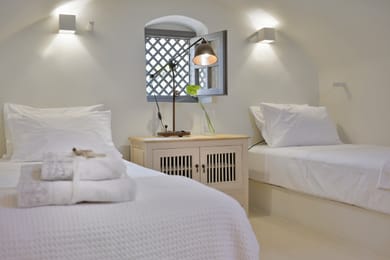 ALIA MANSION BY K&K (MEGALOCHORI VILLAGE)