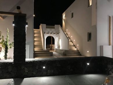 Altera Pars Suites Santorini - Image 3