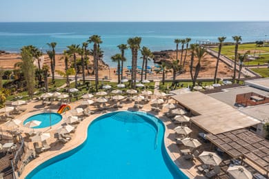 Louis Althea Beach - Image 2