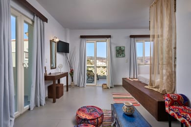 Traditional Suite with Panoramic Sea View 38m²