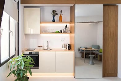 AM16 Suites Athens - Image 2