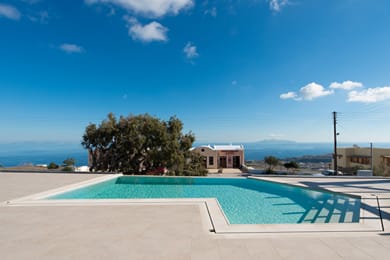 Amaranthine Villa Santorini - Image 4