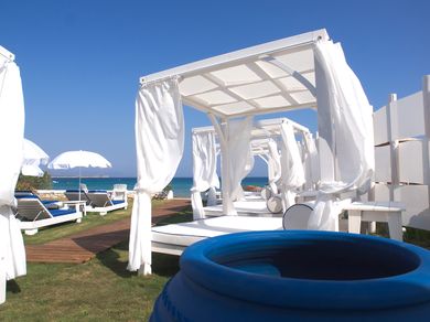 Amaryllis Beach Hotel - Image 4