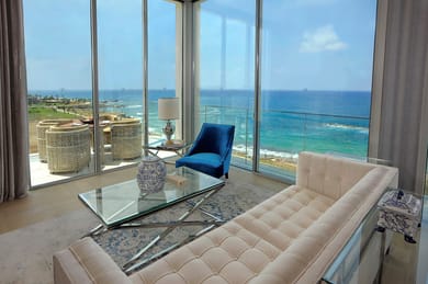 One Bedroom Executive Suite Sea View