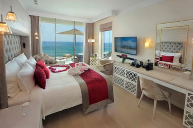 Honeymoon Suite Sea View