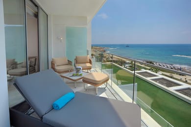 Honeymoon Suite Sea View