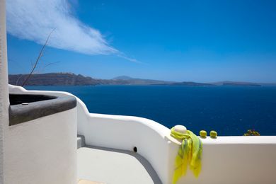 Amaya Horizon Villa | Caldera View-Outdoor Hot Tub