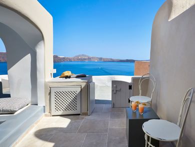 Amaya Sensational Villa | Caldera View-Outdoor Hot Tub