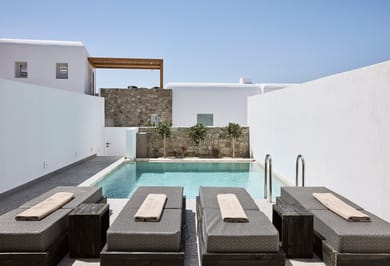 Deluxe Family Suite with Private Pool