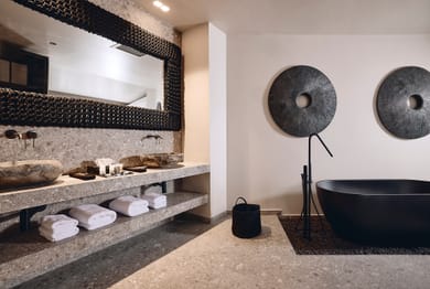 Dream Seaview Suite with Outdoor Heated Whirlpool