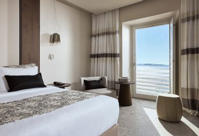 Sunset Deluxe Sea View Suite with Outdoor Heated Whirlpool