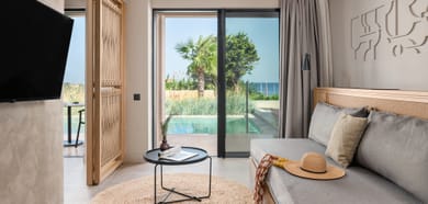 Helea Suite with Swim Up Pool