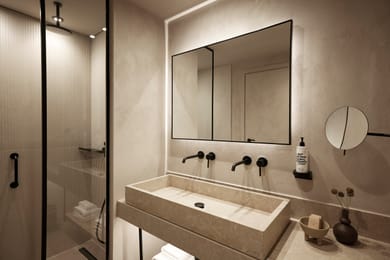 Deluxe Room with Swim Up Pool
