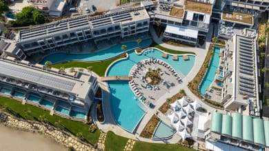 Amira Luxury Resort & Spa - Image 3