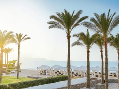 2 Bedroom villa beachfront with private pool