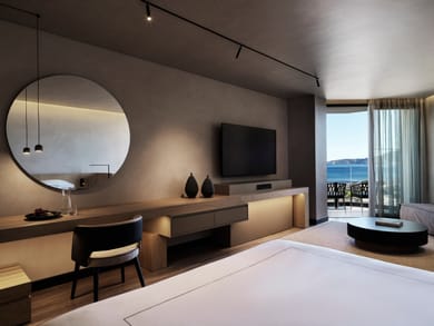 Open Plan Suite Partial Sea View