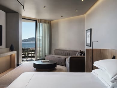 Open Plan Suite Partial Sea View