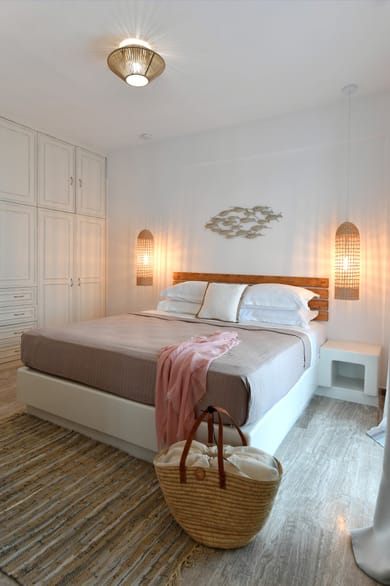 Ammos Luxury Rooms & Home Paros - Image 3