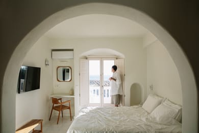 Deluxe Sea View Suite