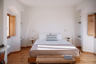 Deluxe Sea View Suite