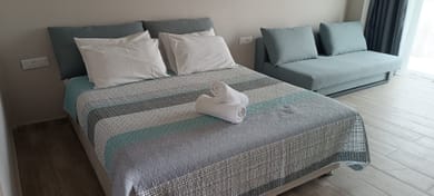 Family Garden view room