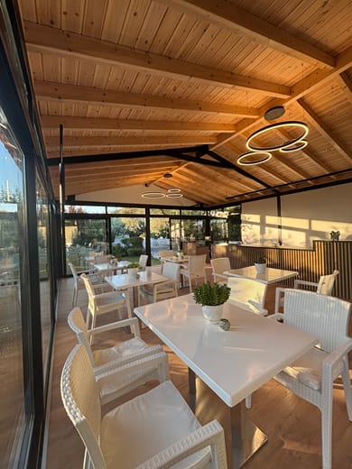 Rooms & Apartments Ampoulos - Image 2