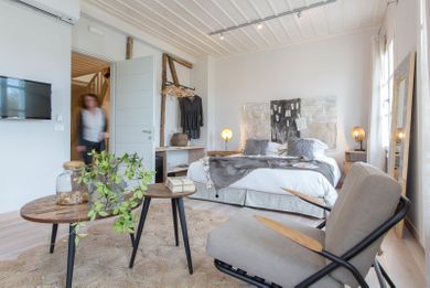 Amymone Suites - Image 5