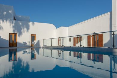 Anamnesis Spa Luxury Apartments Santorini - Image 6