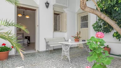 Anastasia Deluxe Triple Room