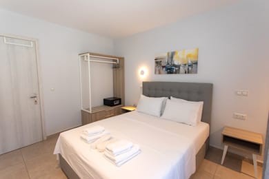 Room 4