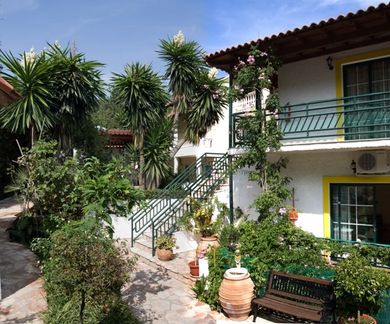 Andromaches Holiday Apartments Corfu - Image 2